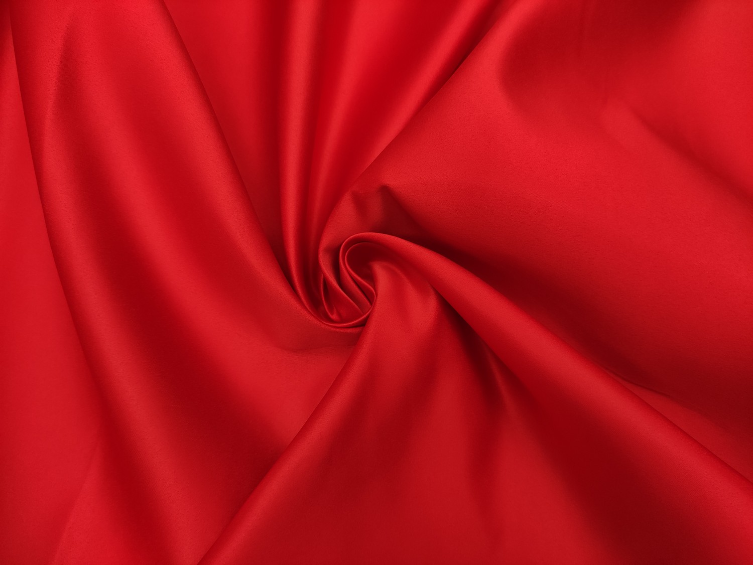 Tessuto Duchesse tinta unita rosso - Iaia Tessuti