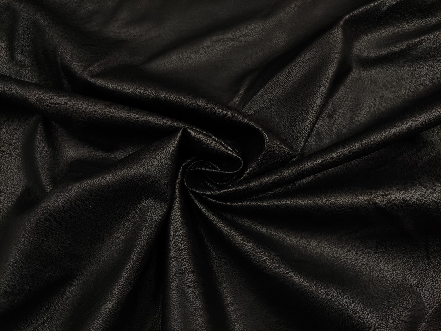 Tessuto Ecopelle per abbigliamento tinta unita nero - Iaia Tessuti