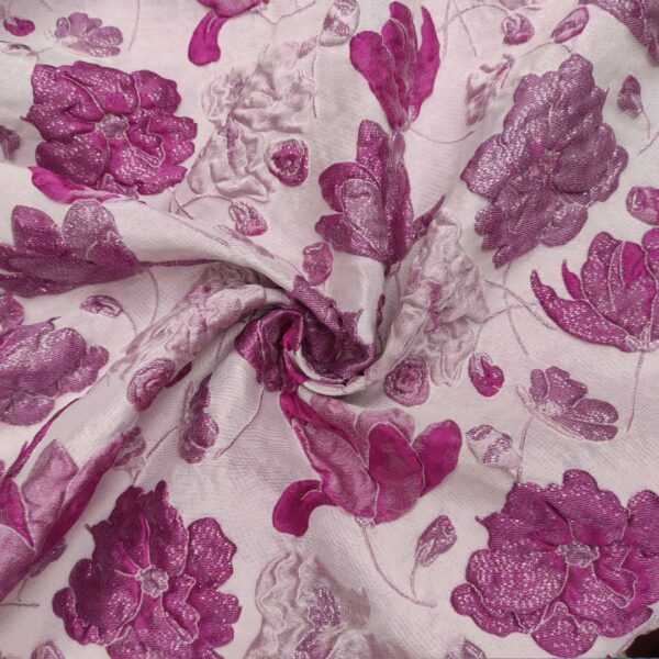 Tessuto Broccato in seta motivo floreale rosa - fucsia