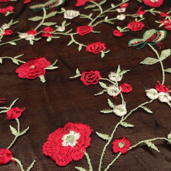 Tessuto Tulle - pizzo mano seta ricamato con fiori nero - verde - rosso