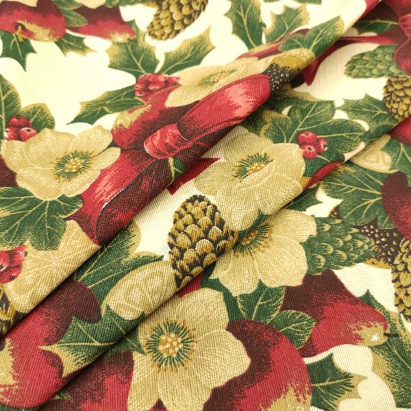 Tessuto Natalizio Decorativo a fantasia misto cotone con fiocchi rosso - verde - beige