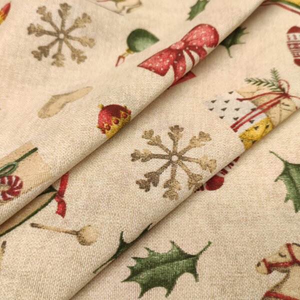 Tessuto Natalizio Decorativo a fantasia misto cotone con schiaccianoci verde - rosso - giallo - beige
