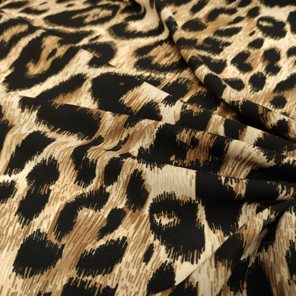 Tessuto doppio georgette a fantasia motivo animalier beige - marrone - nero