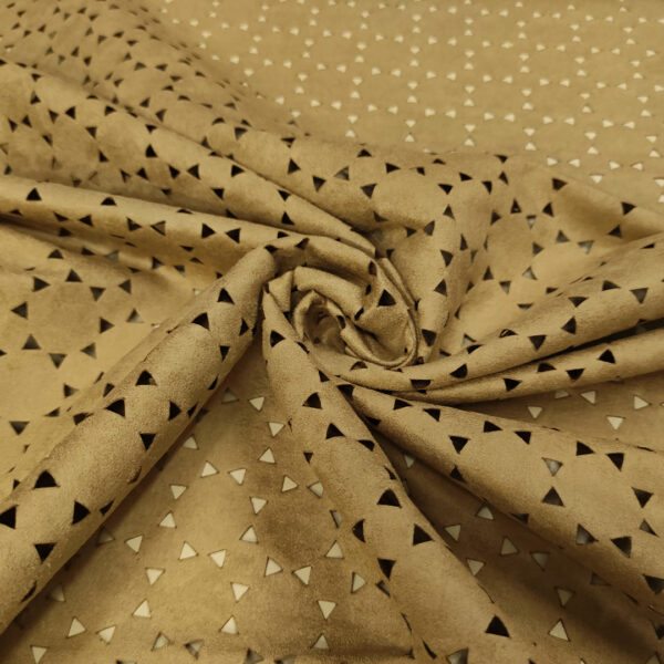 Tessuto simil dainetto traforato tinta unita beige