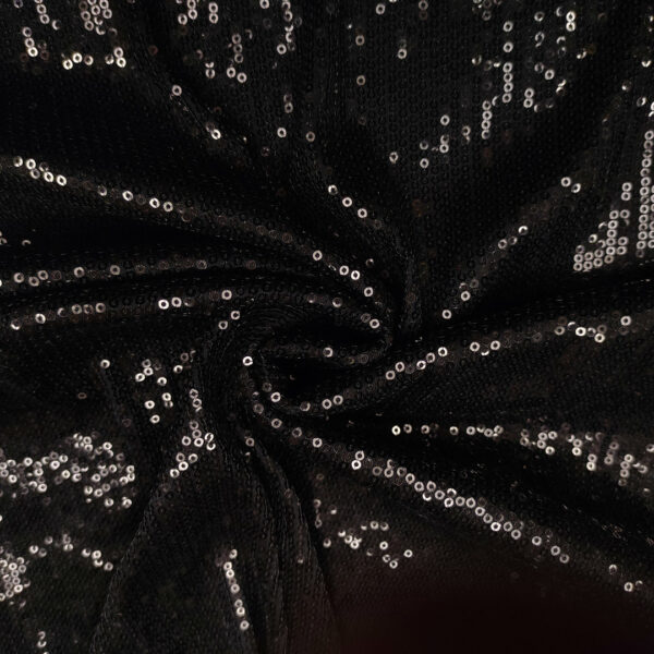 Tulle elasticizzato ricamato con paillettes nero