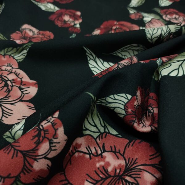 Tessuto Crepe a fantasia motivo floreale rosso scuro - nero - verde