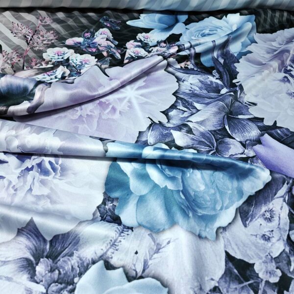 Tessuto Satin a fantasia motivo floreale grigio - lilla - celeste