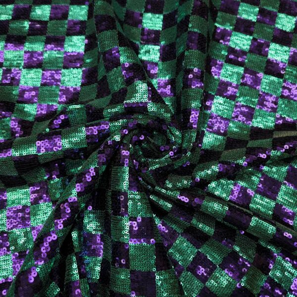 Tessuto Tulle ricamato con paillettes motivo quadri viola - verde smeraldo