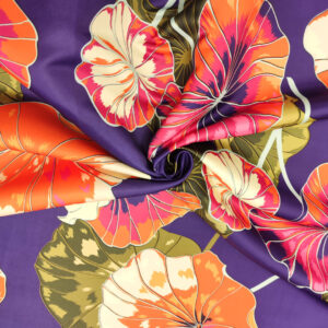 Tessuto Duchesse a fantasia motivo floreale viola - fucsia - verde