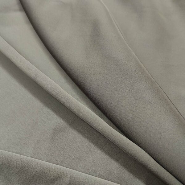 Tessuto Satin leggero elasticizzato tinta unita grigio topo