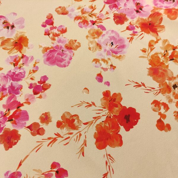Tessuto Crepe de chine a fantasia motivo floreale ecrù - arancio - fucsia