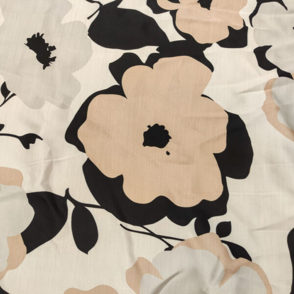 Tessuto Satin di Viscosa a fantasia motivo floreale bianco - perla - beige