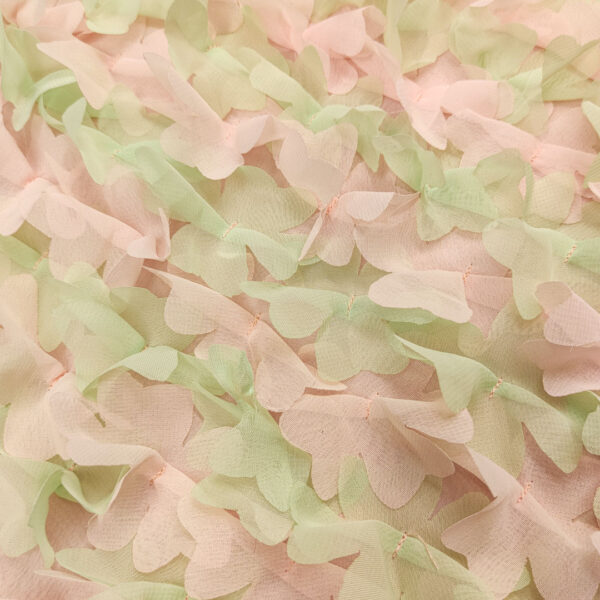 Tessuto chiffon ricamato con fiori in 3D rosa - verdino