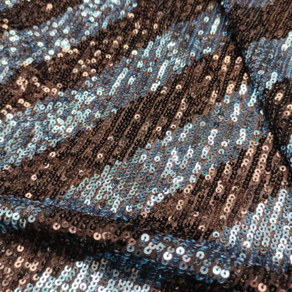 Tessuto Tulle Elasticizzato Ricamato con paillettes motivo astratto avio - nero