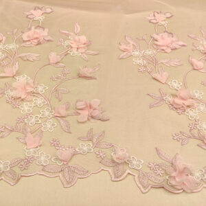 Tessuto Tulle mano seta ricamato con fiori in 3D rosa