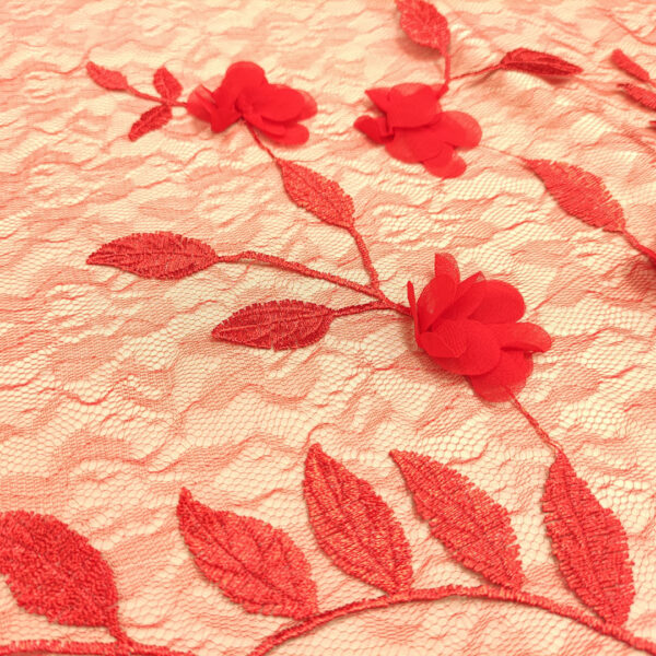 Tessuto pizzo chantilly ricamato con fiori in 3d rosso