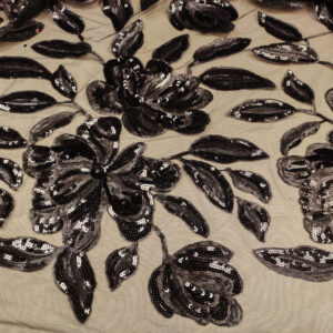 Tessuto Tulle mano seta ricamato con  paillettes motivo floreale nero - antracite