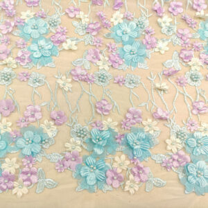 Tessuto Tulle mano seta ricamato con fiori in 3D e con perle lilla - verdino - turchese