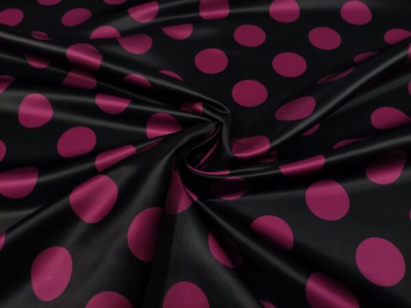 Tessuto Duchesse a fantasia motivo pois nero - vinaccio