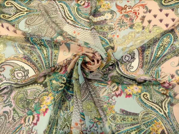 Tessuto Georgette a fantasia motivo floreale cashmere rosa - verde