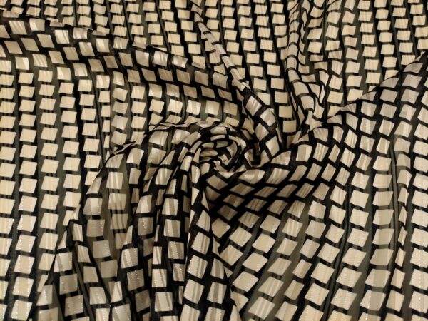 Tessuto Georgette a fantasia motivo geometrico sabbia - nero 03