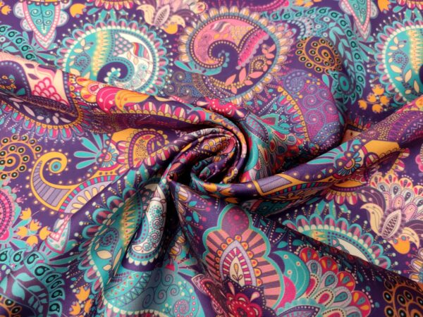 Tessuto Mikado a fantasia motivo viola - turchese