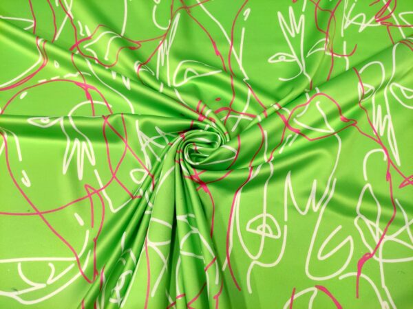 Tessuto Satin a fantasia motivo astratto mela - fucsia