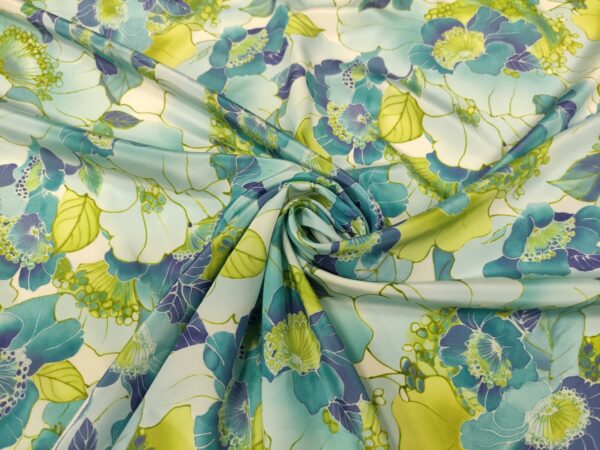 Tessuto Misto Viscosa a fantasia motivo floreale verde menta - celeste
