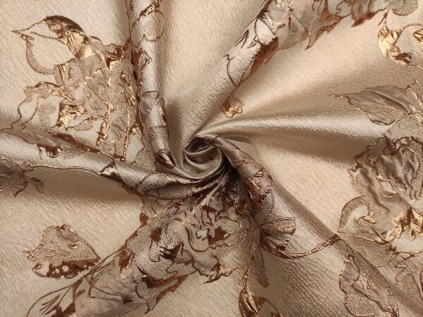 Tessuto Broccato in seta motivo floreale oro