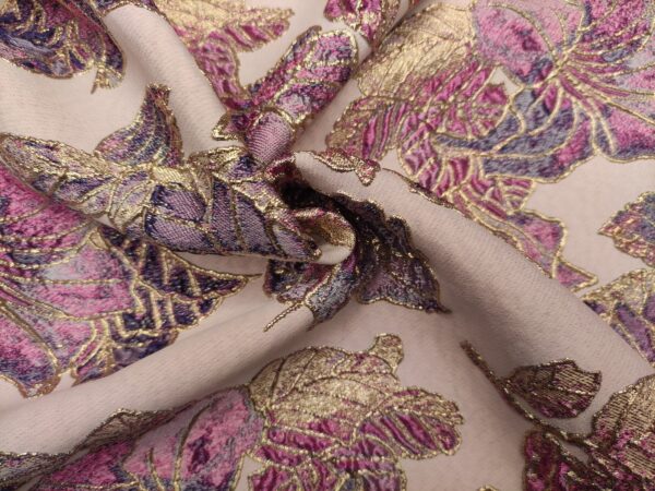 Tessuto Broccato in seta motivo floreale magenta - oro