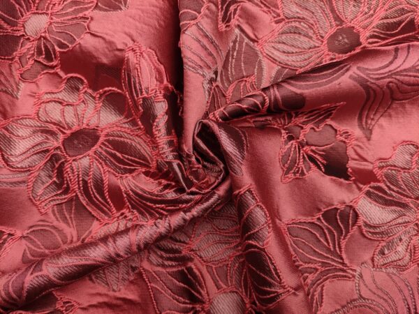 Tessuto Broccato in seta motivo floreale corallo