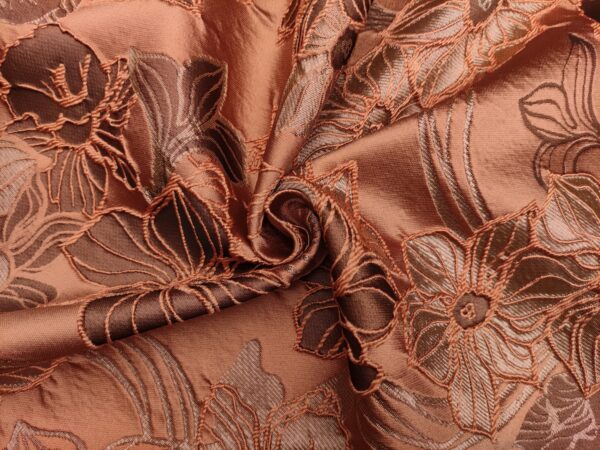 Tessuto Broccato in seta motivo floreale ruggine