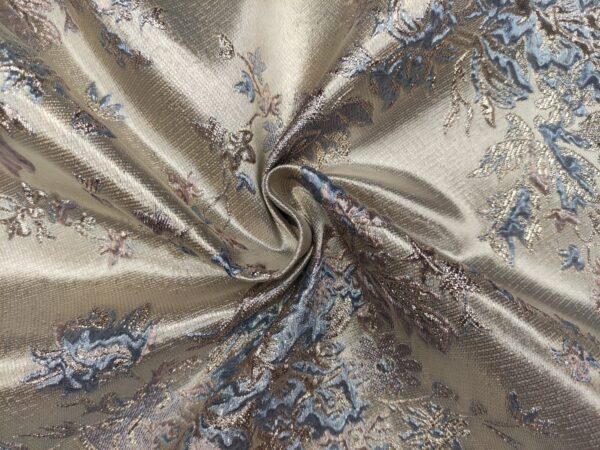 Tessuto Broccato in seta motivo floreale celeste - lilla - oro