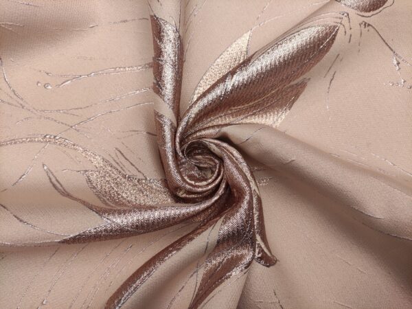 Tessuto Broccato in seta motivo floreale rosa