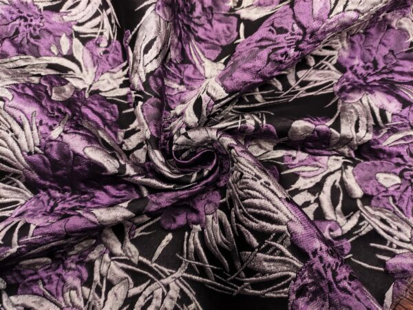 Tessuto Broccato in seta motivo floreale viola - nero