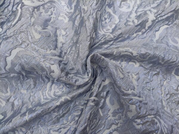 Tessuto Broccato in seta motivo astratto celeste - argento