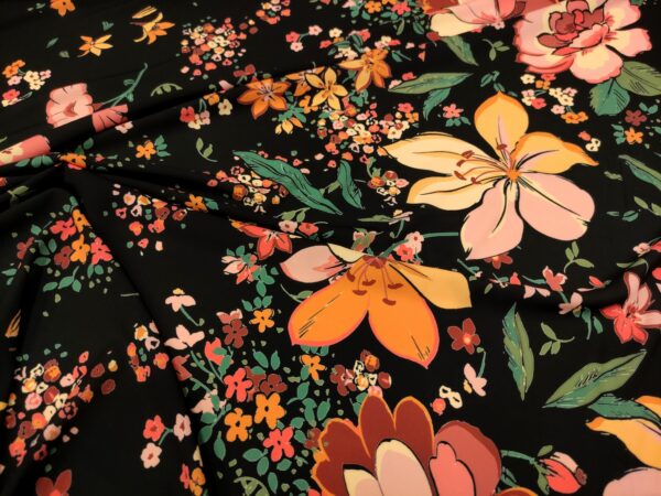 Tessuto Crepe a fantasia motivo floreale rosa - nero