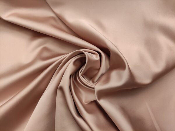 Tessuto Duchesse elasticizzato in tinta unita cipria