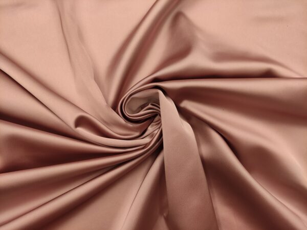Tessuto Duchesse elasticizzato in tinta unita rosa antico