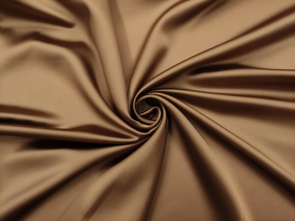 Tessuto Duchesse elasticizzato in tinta unita tabacco
