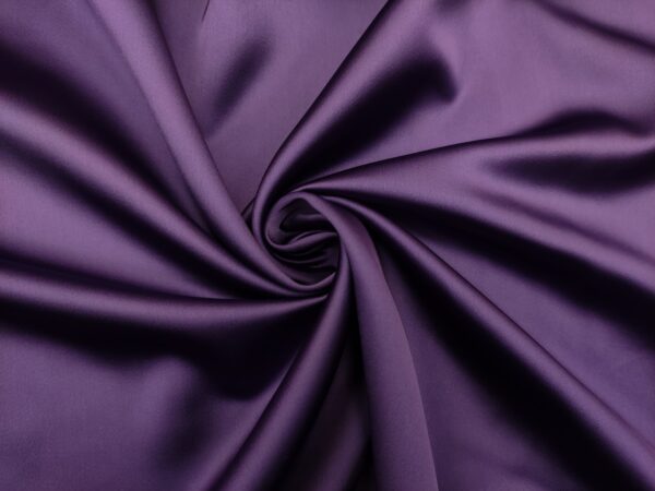 Tessuto Duchesse elasticizzato in tinta unita viola
