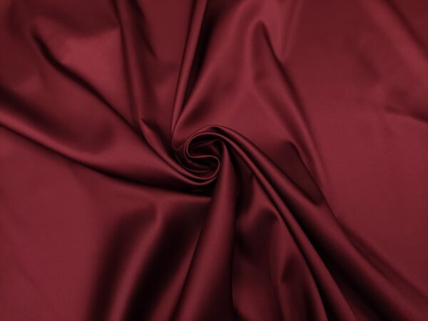 Tessuto Mikado tinta unita bordeaux