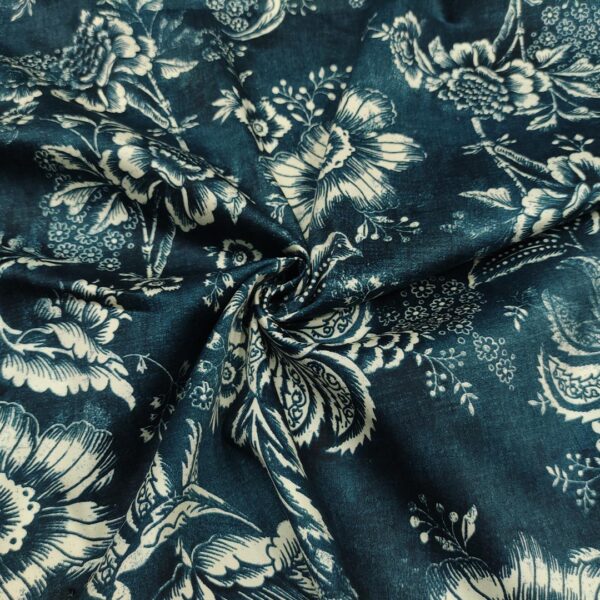 Tessuto Rasatello di cotone a fantasia motivo geometrico bianco - rosso - blu