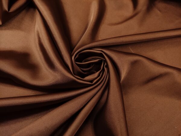 Tessuto Satin leggero elasticizzato tinta unita marrone