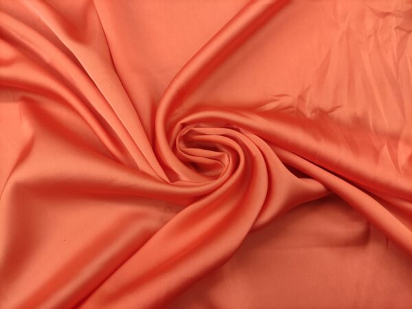 Tessuto Satin leggero elasticizzato tinta unita pesca
