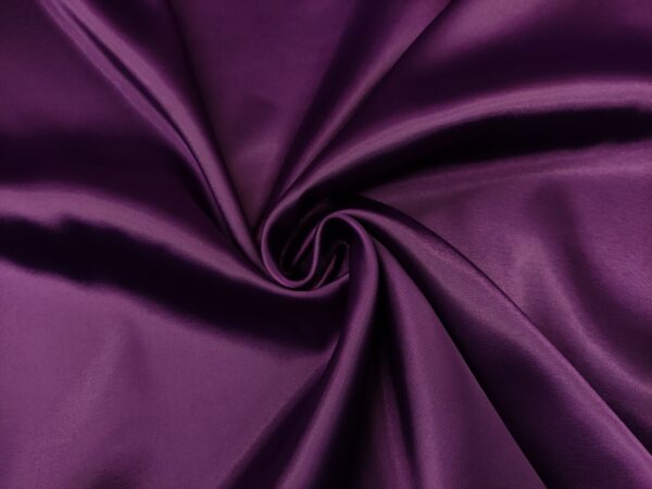 Tessuto Satin leggero elasticizzato tinta unita prugna