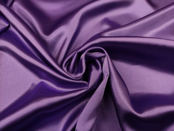 Tessuto Satin leggero elasticizzato tinta unita viola