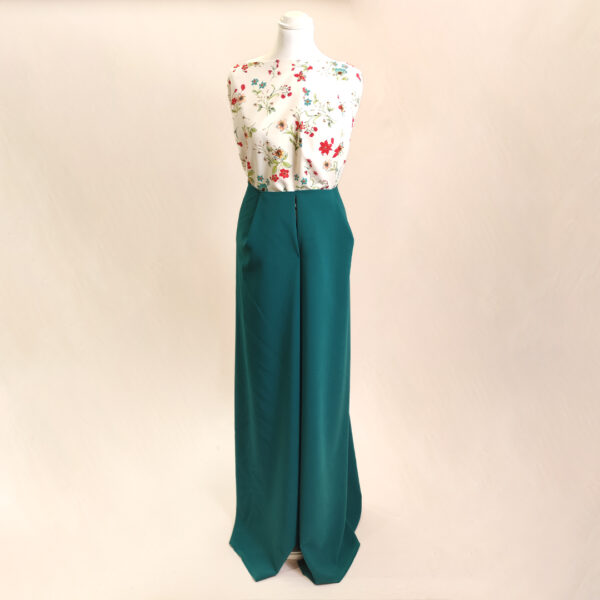 Tessuto Cady elasticizzato a fantasia abbinato a tessuto Crepe morbido peso autunnale