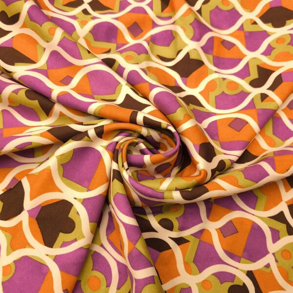 Tessuto Cady elasticizzato a fantasia motivo geometrico vinaccio - mela - arancione