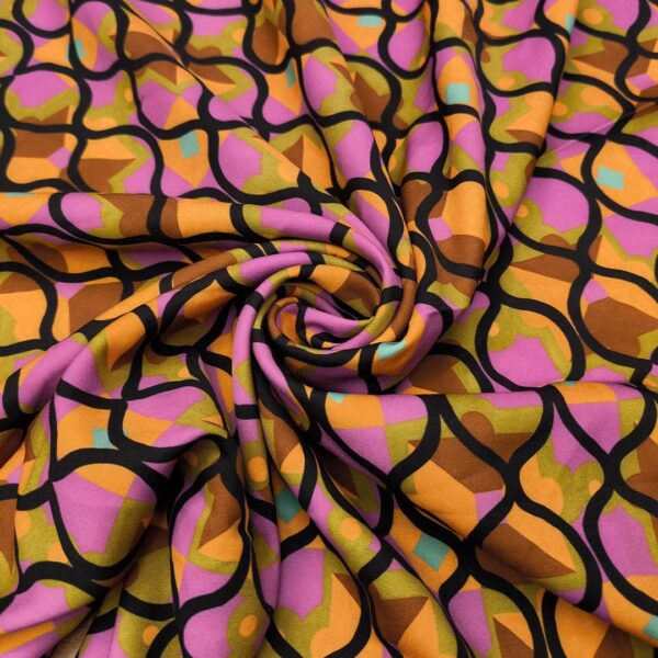 Tessuto Cady elasticizzato a fantasia motivo geometrico nero - arancione - orchidea